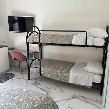 Terrazza Annunziata Gæstehus 4*