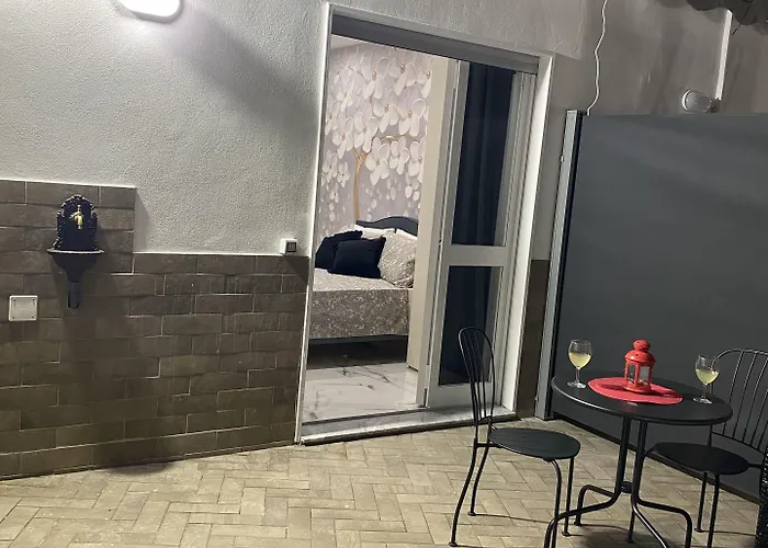 Konukevi Terrazza Annunziata Napoli