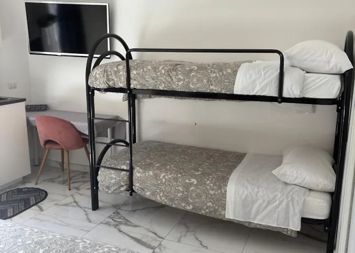 Terrazza Annunziata Konukevi 4*